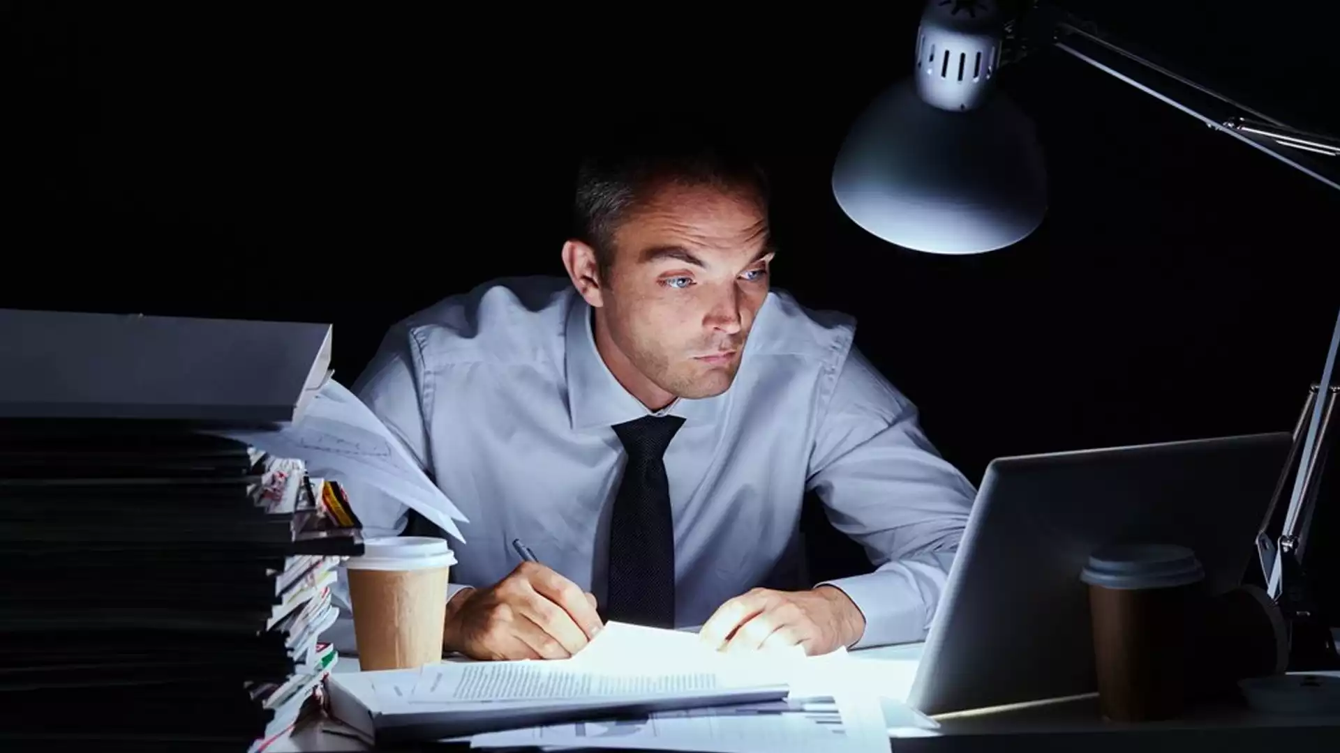 Read more about the article Q&A – How to recognize a workaholic (English subs)